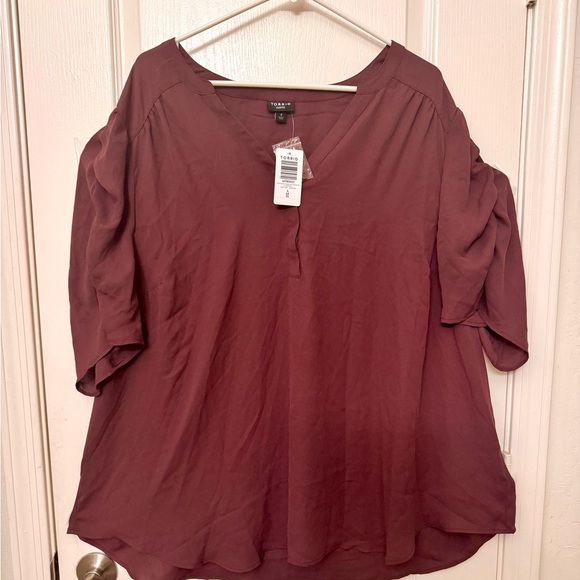 torrid Tops - Torrid Burgundy Harper 4XL v-neck Blouse, Relaxed Fit - EUC
